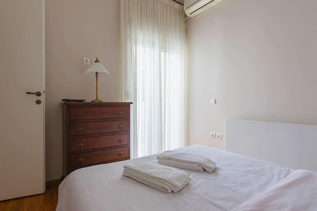 A Unique Apartment In The Historical Center-3Bds Atenas Exterior foto