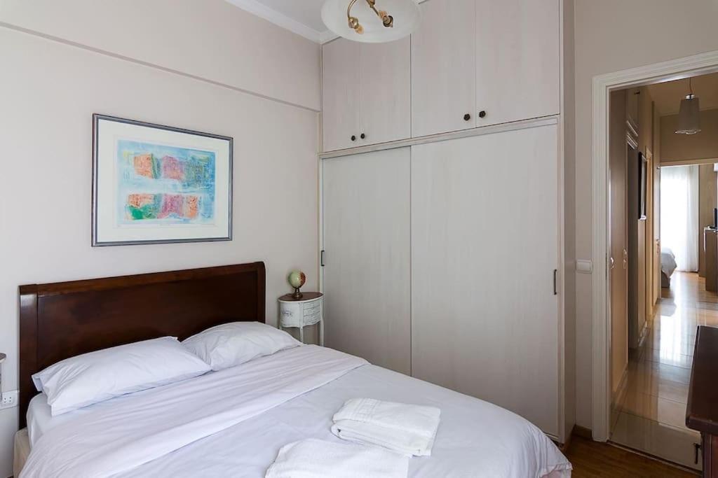 A Unique Apartment In The Historical Center-3Bds Atenas Exterior foto
